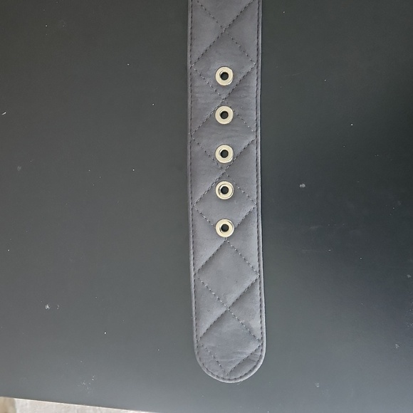 Tailored Sportsman Suede Grey Quilted Belt - Medium - Picture 5 of 12